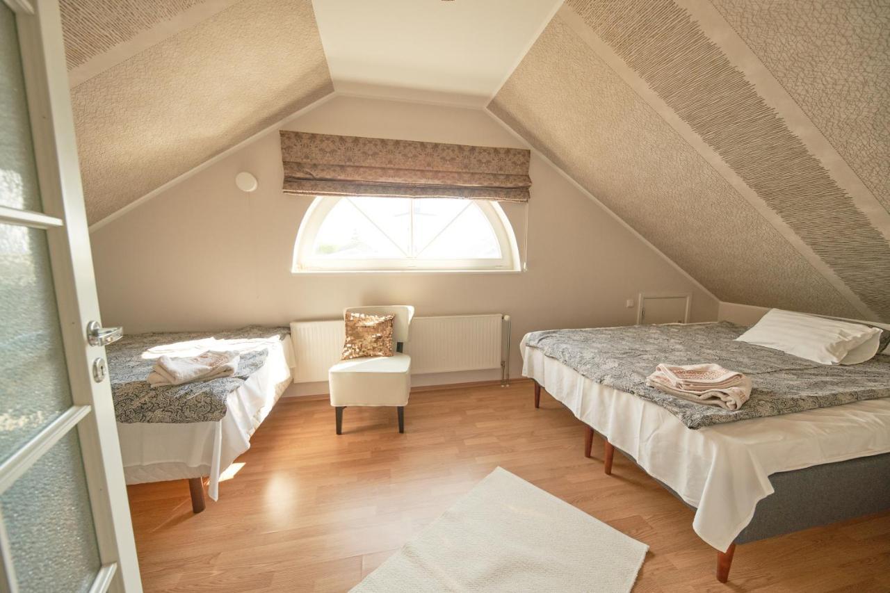 Rose Apartment Haapsalu Esterno foto